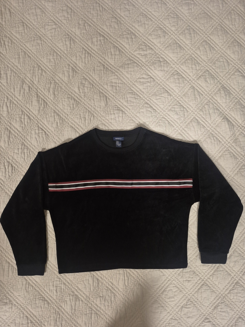 Forever 21 Black Velour Cropped Boxy Y2K Sweatshirt S